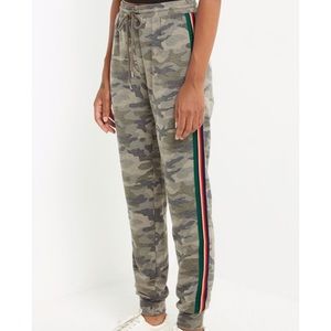 MILITARY Camo Jogger Side Stripe